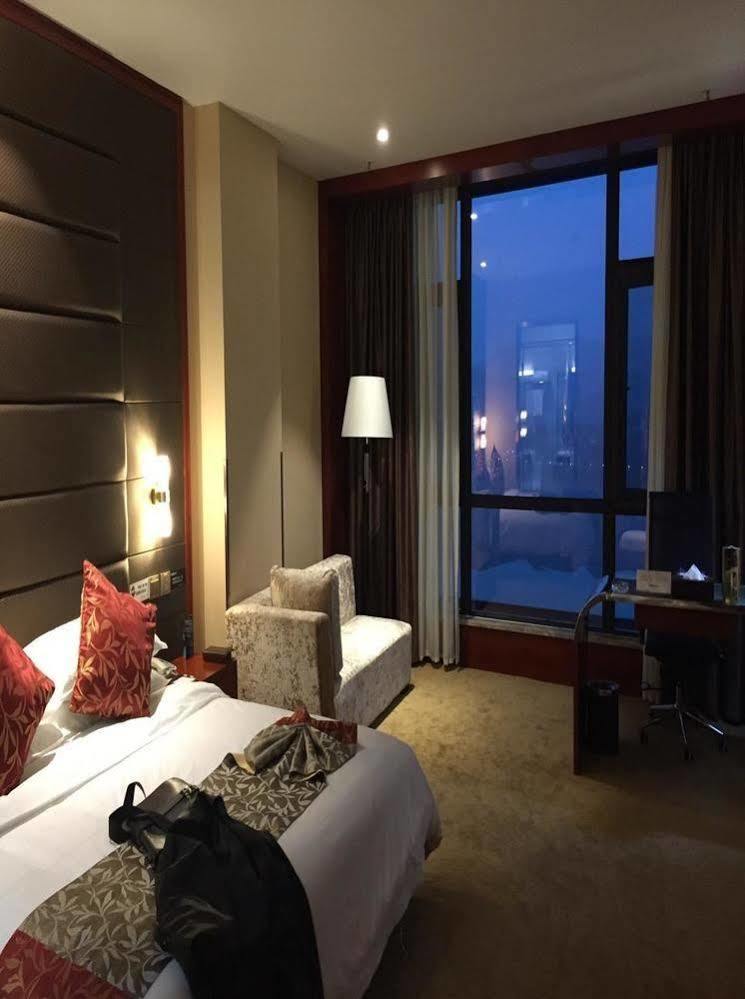 Yichang Kaishengmeiji Hotel อี๋ชาง ภายนอก รูปภาพ